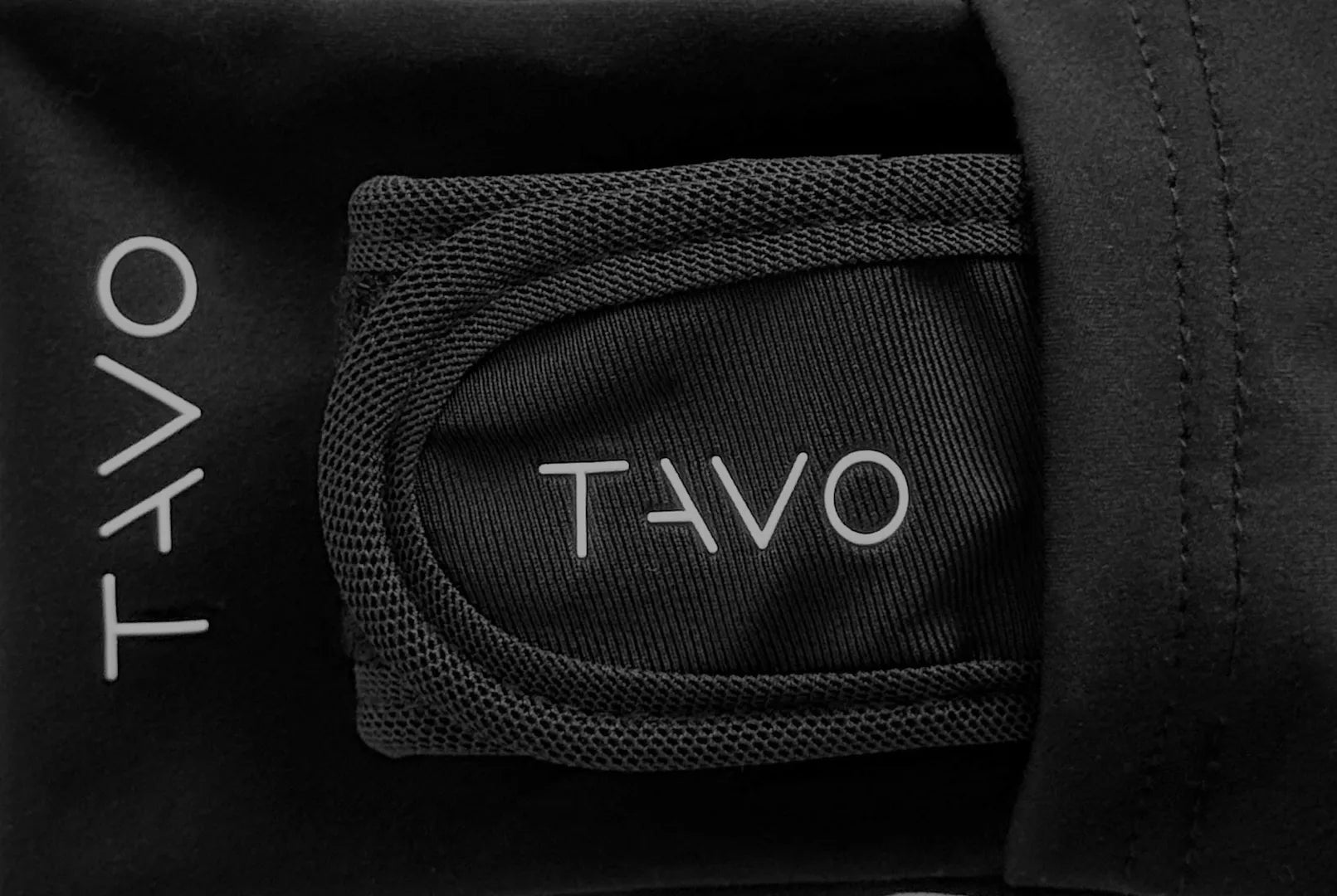 Extra Light Wristband (Black Edition)